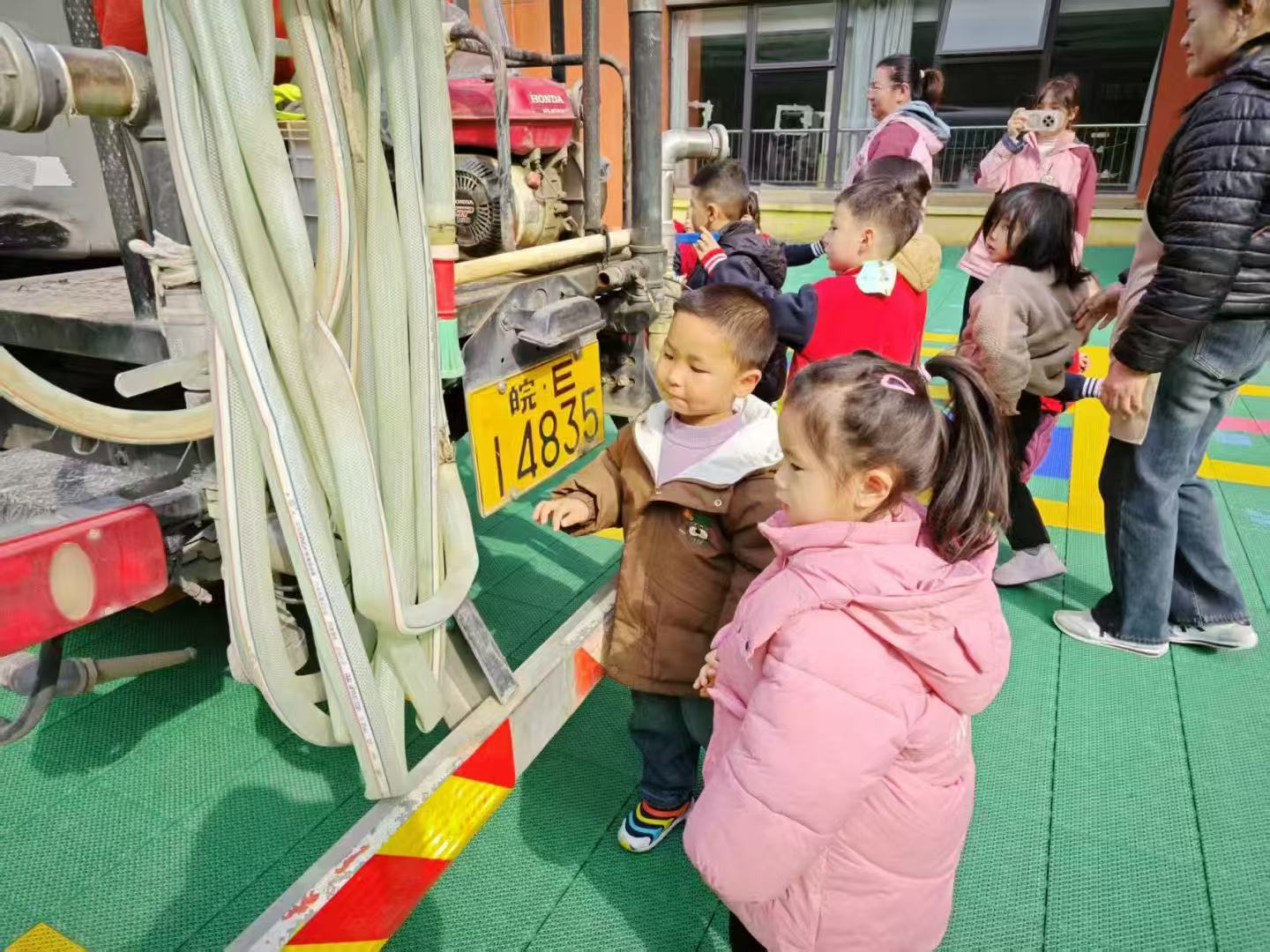 【贝乐集团】播种绿色,拥抱春天——贝乐幼儿园植树节活动合集